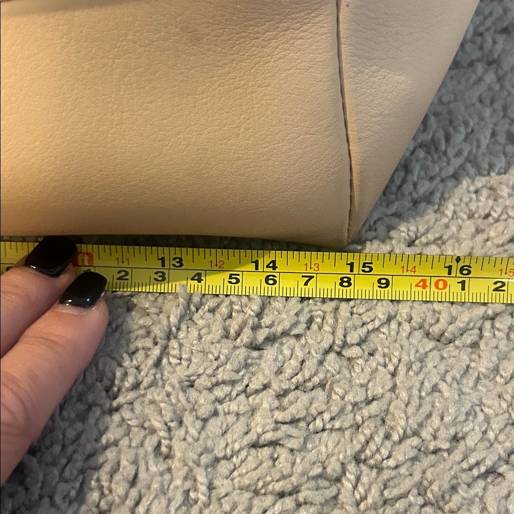 Madewell Tan Leather Tote - Picture 8 of 9